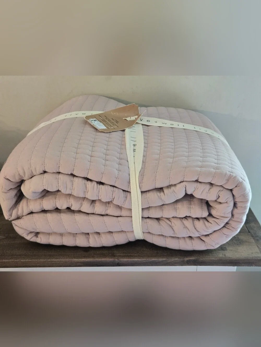 NWT Live + Well Logan Queen Size Quilt 90x90